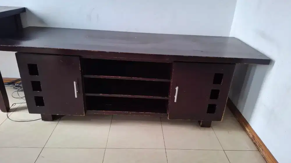Rak TV / Credenza Kayu Minimalis (Bekas)
