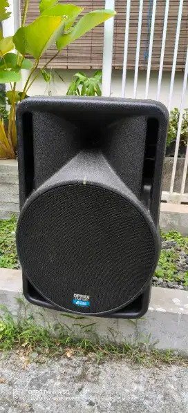 DB Technologies Opera Live 405 aktif sebiji