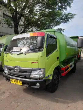 TRUK TANGKI CPO HINO DUTRO 136HD TAHUN 2023 KAPASITAS 10.000 KL