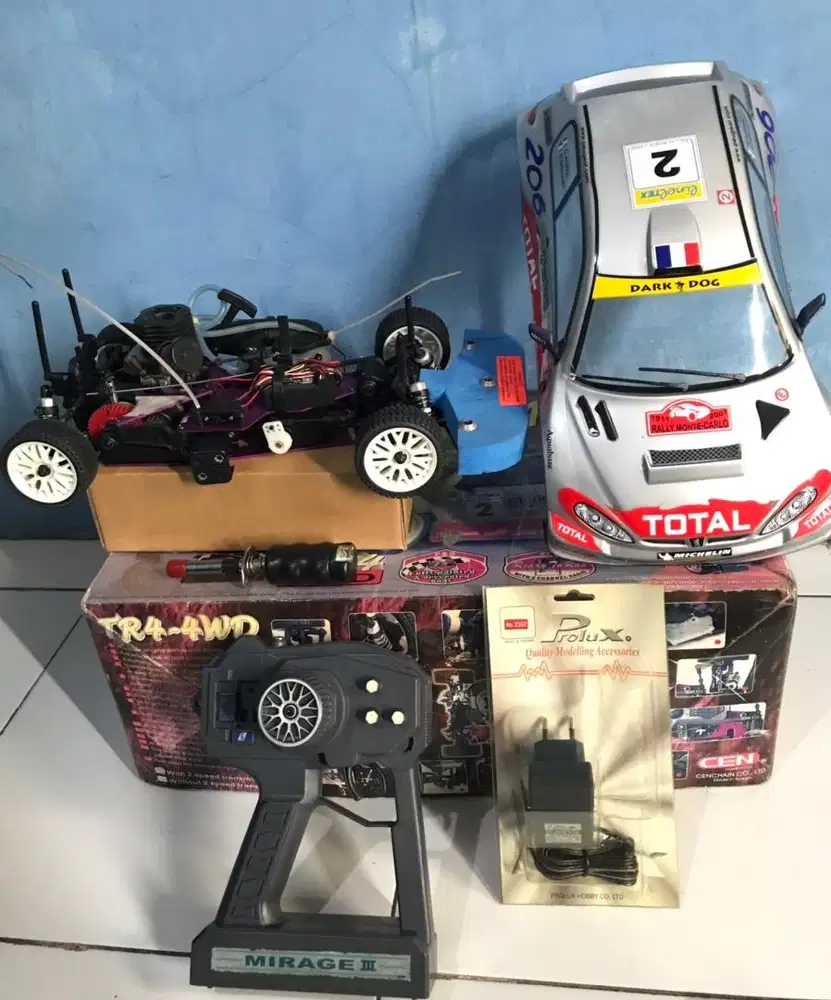 2 units RC Nitro 1:10 vintage peugeout CEN 2 units