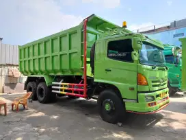 DUMP TRUK HINO 500 FM 320 TI. TRONTON 10 BAN 6X4 INDEK 24 TAHUN 2015
