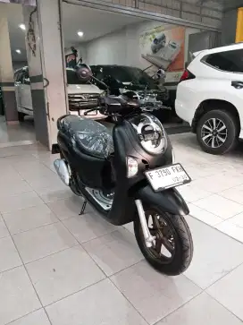 Like new Honda Scoopy prestige