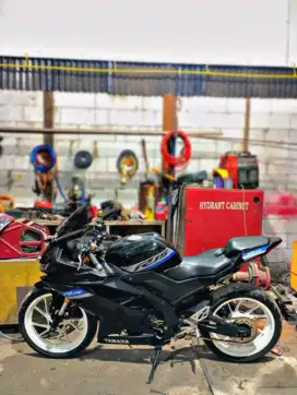 R15 v3 jual murah