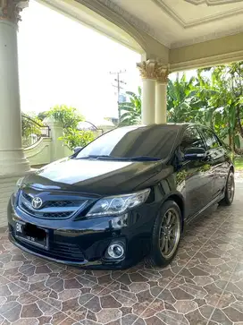 Toyota Corolla Altis 2011 V Automatic