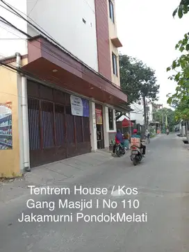 Tentrem House - Kost Nyaman - Wifi Jatimurni Bekasi Selatan