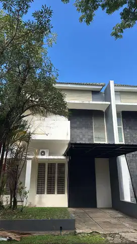 Dijual Rumah Makassar Sekitar Jalan Metro Tanjung Bunga