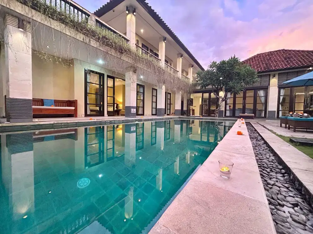 Disewakan Villa Fully Furnished di Seminyak