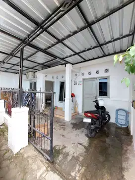 Rumah Tengah Kota dekat Kampus UTY Glagahsari