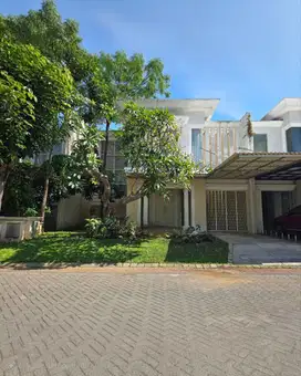Rumah Long Beach Pakuwon City NEW MINIMALIS