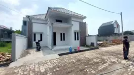 PROMO, Dkt TOL Banyuanyar, Perumahan Cluster jual Tanah /pun Rumah.