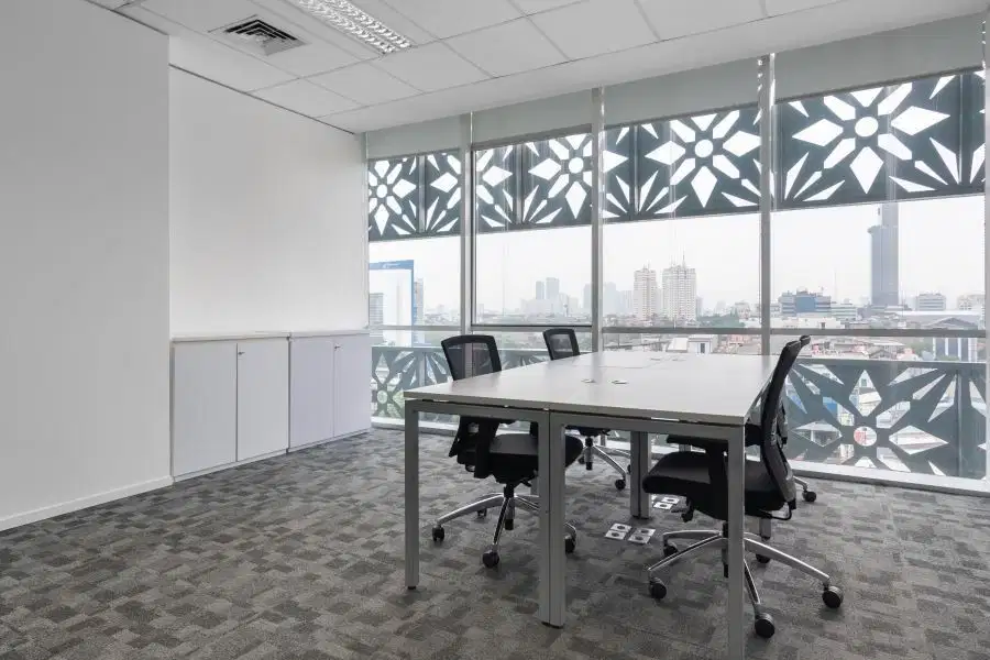 Ruang kantor profesional di Regus The Vida dengan jangka waktu yang sepenuhnya fleksibel