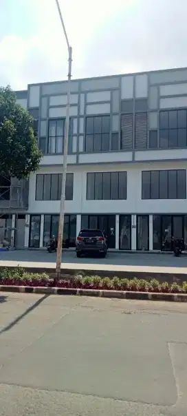 Disewakan Ruko 2.5 lantai  Siap pakai Di bekasi utara