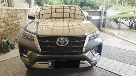 TOYOTA NEW FORTUNER VRZ 4X2 DIESEL, TH 2021,PAJAK BARU, SERVICE TOYOTA