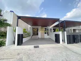 RUMAH MODERN, CARPORT BISA 2 MOBIL DI JAKAL KM 10