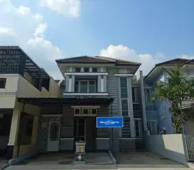 Rumah minimalis asri & nyaman Kota Wisata Cibubur