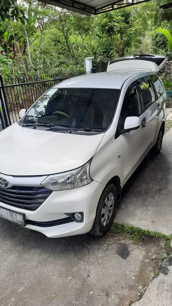 Di jual cepat Toyota Avanza 2016 Bensin surat suart lengkap