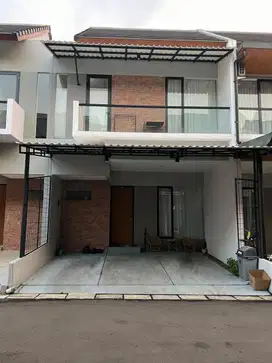 Rumah SHM 2 Carport 10 Mnt ke AEON Mall Tanjung Barat Bisa Nego J-28735