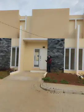 Rumah serasa villa selangah ke Pemda Tigaraksa