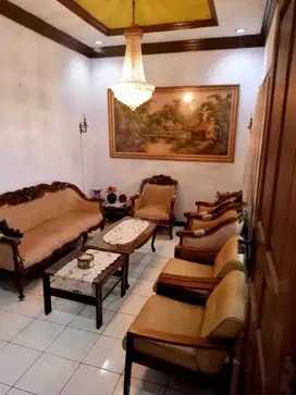 Rumah Luas dengan Banyak Passive Income Lokasi Strategis Jakarta Barat