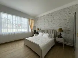 DIJUAL RUMAH FULL FURNISH DE LATINOS BSD
