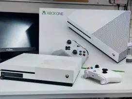 XBOX ONE S 512GB
