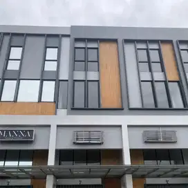 Disewakan Ruko Dengan 3 Lantai Di Grand Wisata