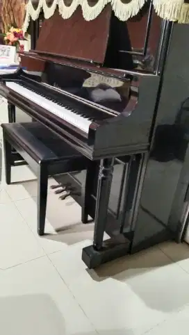 Piano Klasik merk Atlas