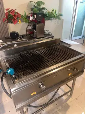 Kompor grill steak dengan batu Charcoal