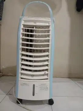 Penyejuk udara SHARP