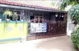 Rumah di jatimurni gg.sadar kec.pondok melati LT.60m garasi mobil