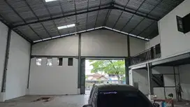 Disewakan GUDANG besar pinggir ringroadd