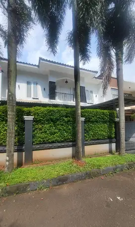 Rumah 2 Lantai Samping Fasum Di Giri Loka BSD Dekat Tol