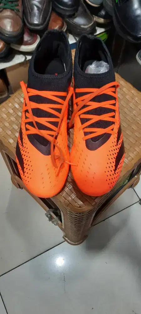 Sepatu bola Adidas predator original size 44