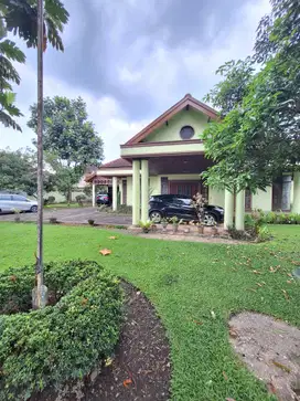 JUAL RUMAH HALAMAN LUAS DI JL. STM MEDAN