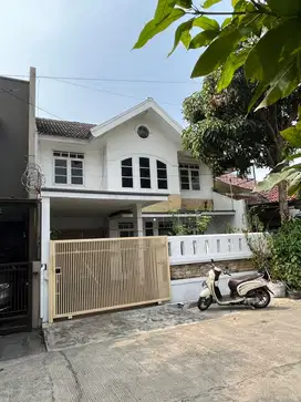 RUMAH 2 LANTAI HARGA MURAH DI KOMPLEK KAWALUYAAN