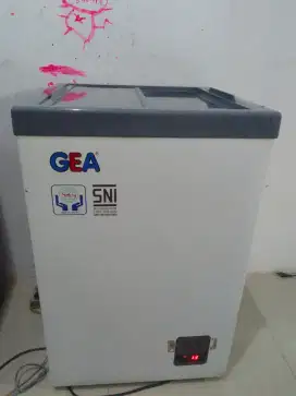 Frizer Gea 100 liter normal dingin Joss