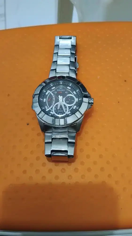 Di Jual Jam Tangan Baterai Merk Seiko