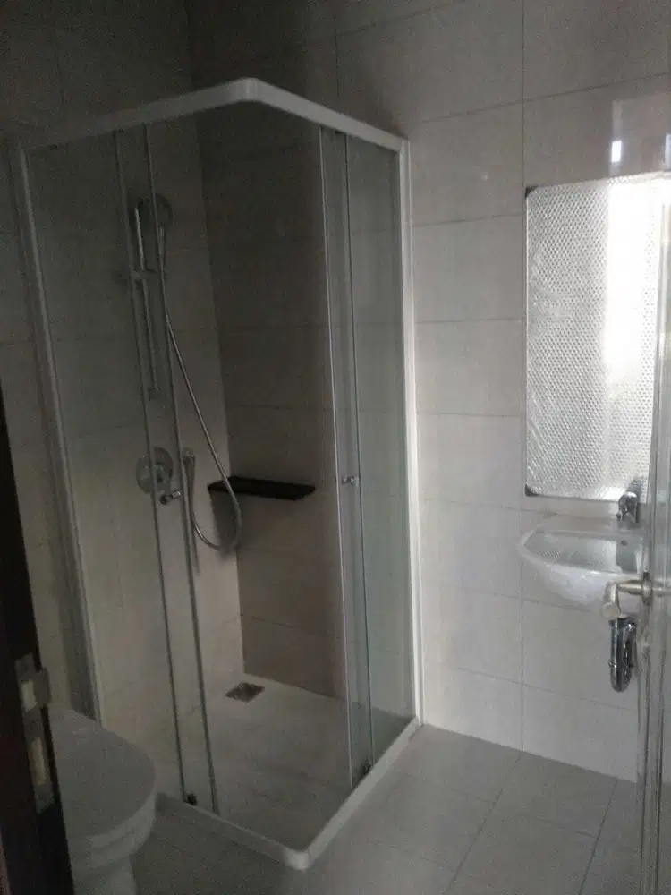 Rumah Cantik 2 Lantai Siap Huni di Pantai Indah Kapuk 2