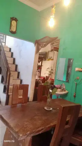 RUMAH HOOK MIJEN SEMARANG