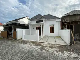 Rumah Dalam Perumahan Dekat Terminal Giwangan