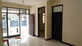 Disewakan Rumah 1 Lantai Siap Huni di TKI 1