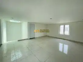Dijual Villa Siap Huni di Komplek Cemara Kuta Jalan Seminyak  - Medan