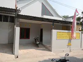 DIJUAL RUMAH + GUDANG DI MOJOLABAN SKH