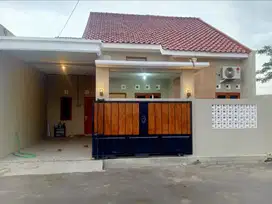 JUAL CEPAT Rumah Cantik Redi Gres Dekat SMKN 6