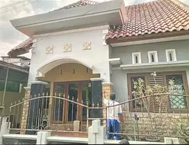 Rumah Dalam Perumahan Siap Huni Lokasi Condong Catur Dekat Olifant