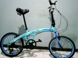 Dijual sepeda lipat EXOTIC 2.0 msih bgus ban masih tebal tinggal pakai