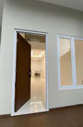 Dijual Rumah Baru Bagus Metland Puri, Dekat Green Lake, Jakarta Barat