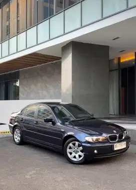 BMW 318i 2004 Bensin