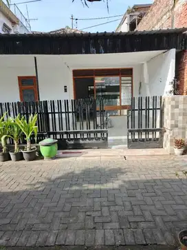 Rumah Jalan Ahmad Yani Blimbing Kota Malang