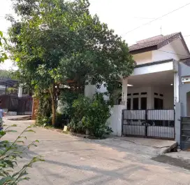 Dijual Rumah Posisi Tinggi Bebas Banjir di Villa Pamulang Tangsel
